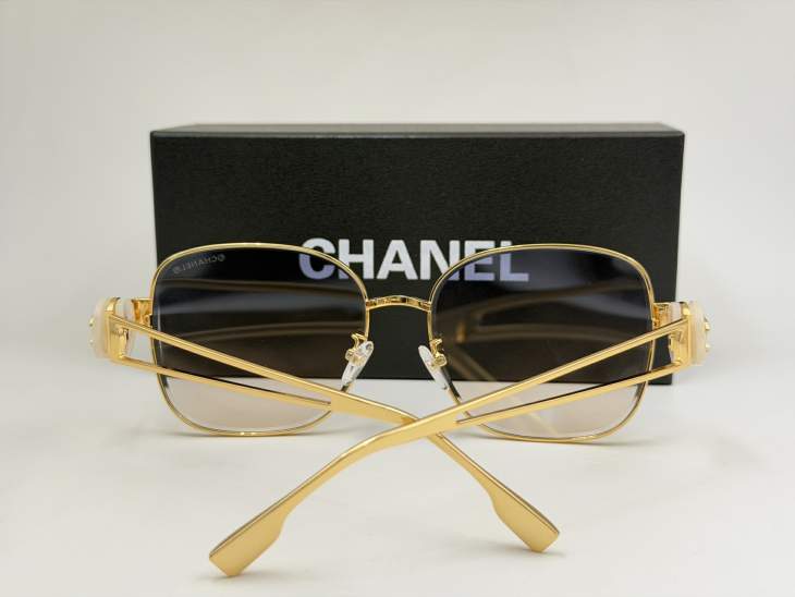 Picture of Chanel Sunglasses _SKUfw79278780fw